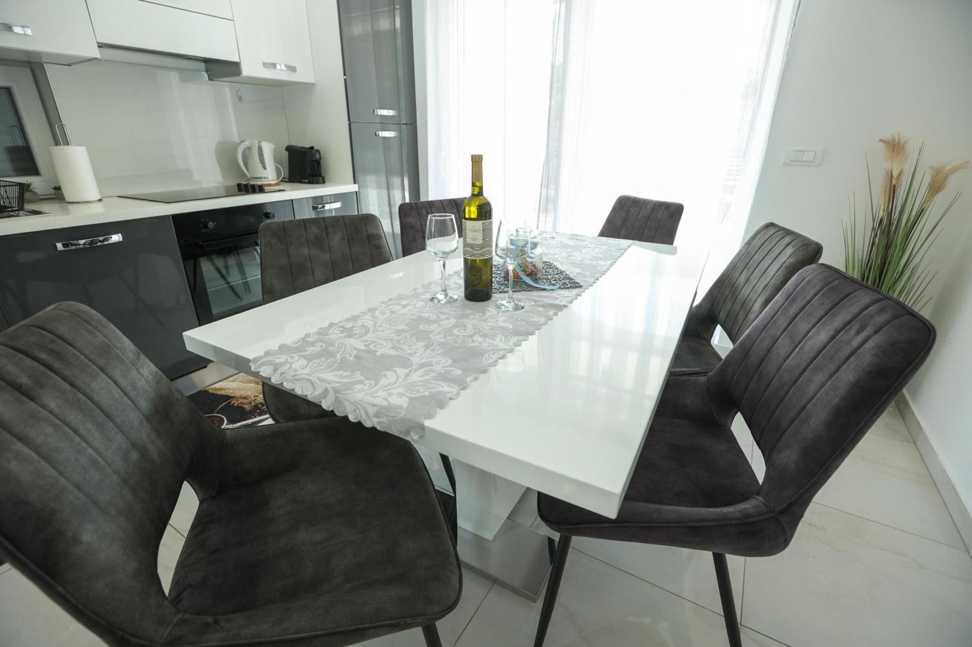 Km Exclusive Apartments Zadar Luaran gambar